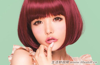 使用假睫毛,让眯眯眼变靓眼